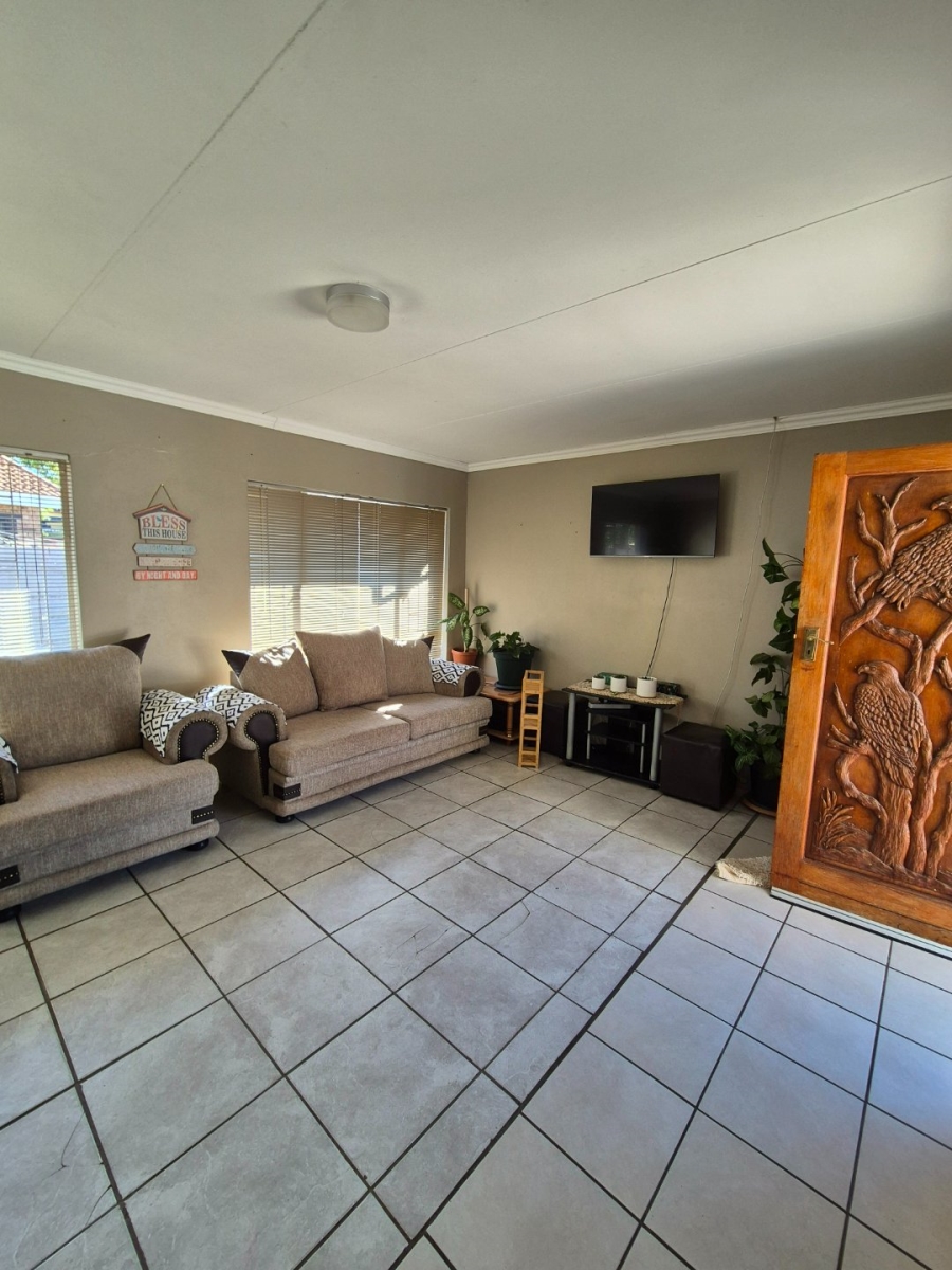 To Let 3 Bedroom Property for Rent in Fauna Free State